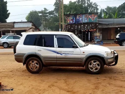 4x4-Toyota-Rav4